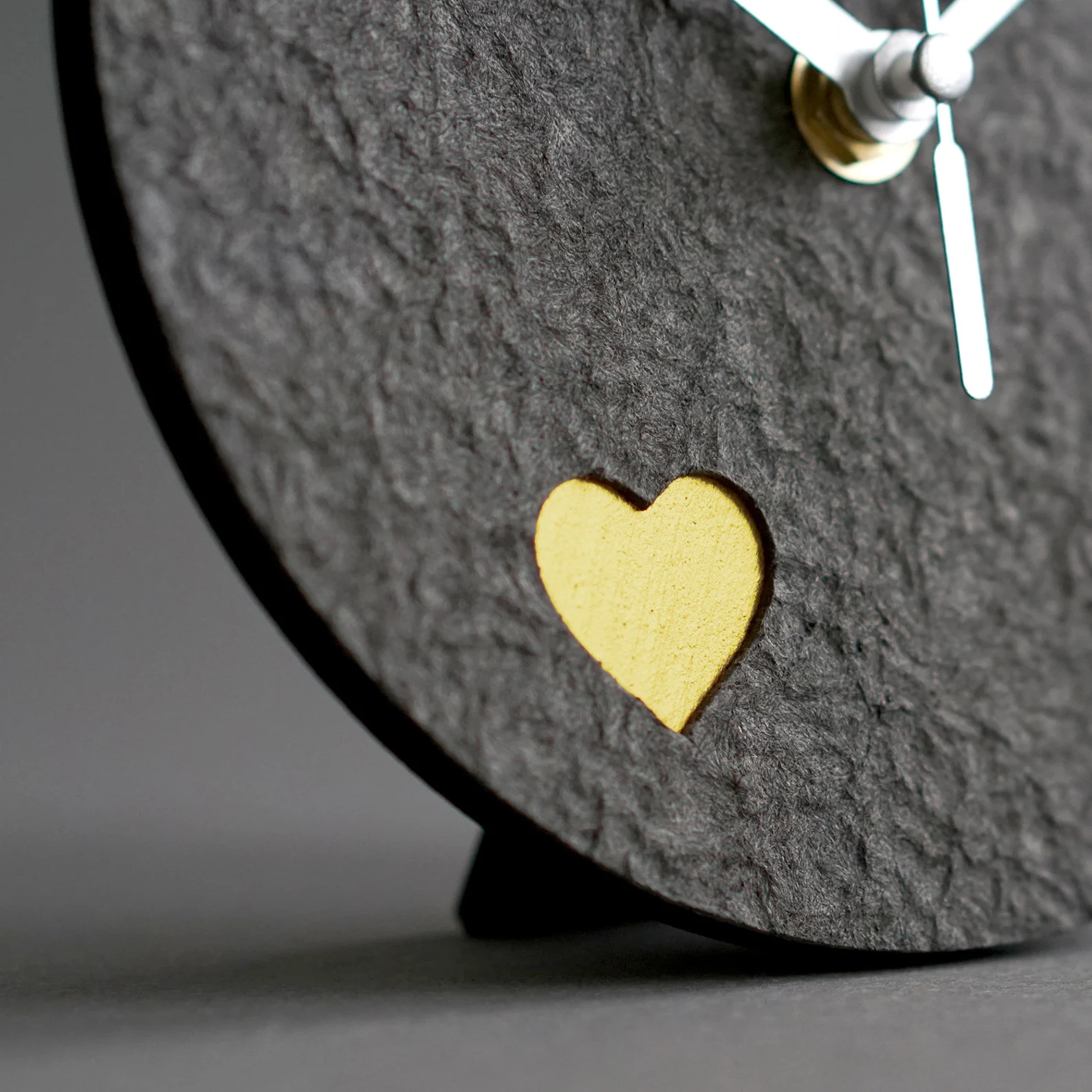 Handcrafted Recycled Paper Table Clock – Eco-Friendly Anniversary & Housewarming Gift - Image 4